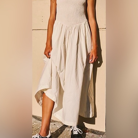 NWOT Free People Ceci Smocked detail maxi dress beach wedding/casual size M - Picture 2 of 9